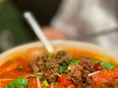 -粉八·云南米线·建水烧烤(常熟路店)