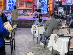 -刘姐啤酒鱼民族演艺餐厅(西街总店)