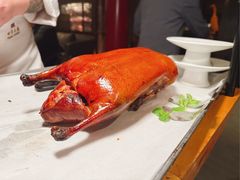酥香嫩烤鸭-四季民福烤鸭店(外滩外白渡桥店)