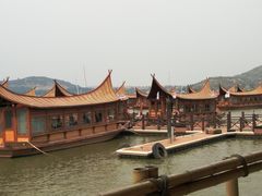 -七彩云南欢乐世界