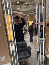-一東造型烫发染发