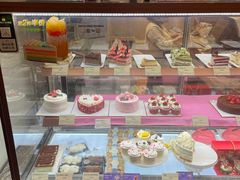 面包甜点陈列柜-多乐之日(王府井apm店)