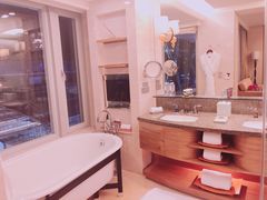 -深圳星河丽思卡尔顿酒店