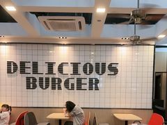 -麦当劳(深圳北站高铁店)