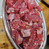 店家建议要三斤牛肉，送了一斤半牛排