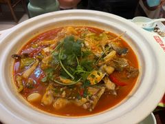 -魏铭鱼头捞饭(晋阳路店)
