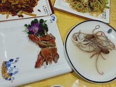 -食鼎记海鲜大排档(美食街店)