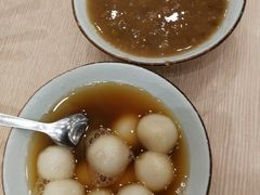 -佰搭果·广式茶餐厅(西华路店)