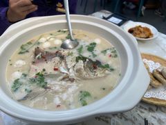 鱼头炖鱼丸汤-又见炊烟私房菜(敬亭路店)