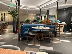 -港丽餐厅(正大店)
