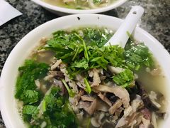 羊杂汤-清真喜兰老丁羊汤特色小吃