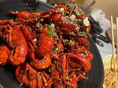 -巴厘龙虾·榜首油焖大虾(音乐学院·沿江酒馆店)