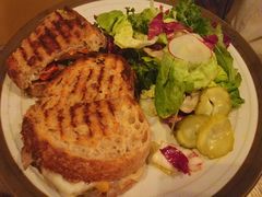 -O'mills Sourdough Bakery&Bistro(永嘉路店)
