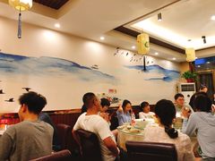 大堂-华盛园卷子王农家菜水库鱼