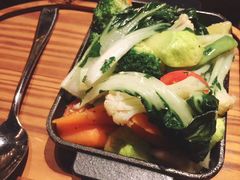 -恰餐厅及酒吧 CHAR Bar & Grill (北京丽都皇冠假日店)