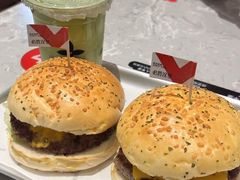 -必胜客(东部星悦天地店)