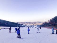 -中旅松花湖滑雪场
