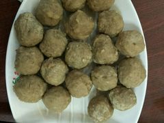 牛肉丸，剩的-淼鑫猪肚鸡(钟村店)