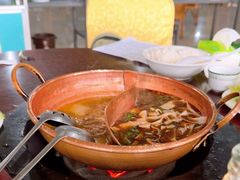 -朝伟清真铜瓢牛肉馆(三十年老·店)