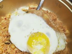 辣白菜炒饭-原始泥炉烤肉(总店)