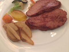 -成桂西餐厅·42年的味道(五大道疙瘩楼店)