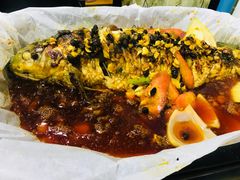 -巫山纸包鱼·干锅·腊猪蹄(龙洲大道店)