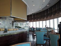 -怡豪大饭店·银顶旋转餐厅