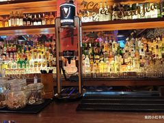 -鲨鱼美式餐厅酒吧Sharky