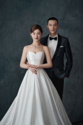 -雪中彩影婚纱摄影·微光艺术中心