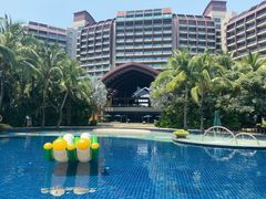 -三亚湾海居铂尔曼度假酒店