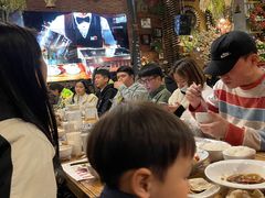 -胡桃里音乐餐厅(陶溪川店)(川湘赣菜·世界百大酒庄直供红酒·音乐表演)