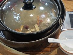 -濠轩阁特色生蚝火锅(水湾路店)