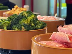 -龍歌自助小火锅(市南金茂湾店)