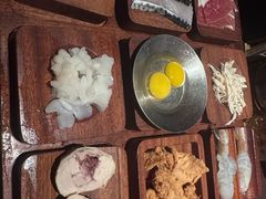 -银米·云南传统过桥米线(双廊黑金冠店)