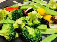 -港丽餐厅(高德置地店)