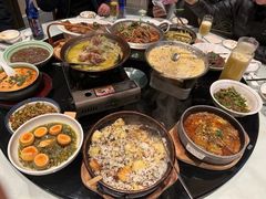 -帅巴人舅母子腊蹄民俗村