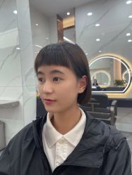 点击看大图 -七分屋LA·烫发·染发·剪发