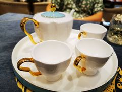 -燕庭·纯燕窝·甜品下午茶(南京西路店)