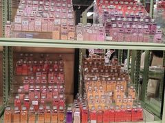 -大型宠物商超·宠海王国·宠物猫狗活体·用品·美容(新世界百货重庆店)