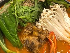 脊骨锅-青瓦餐厅·生鱼片·韩园烤肉(西塔店)