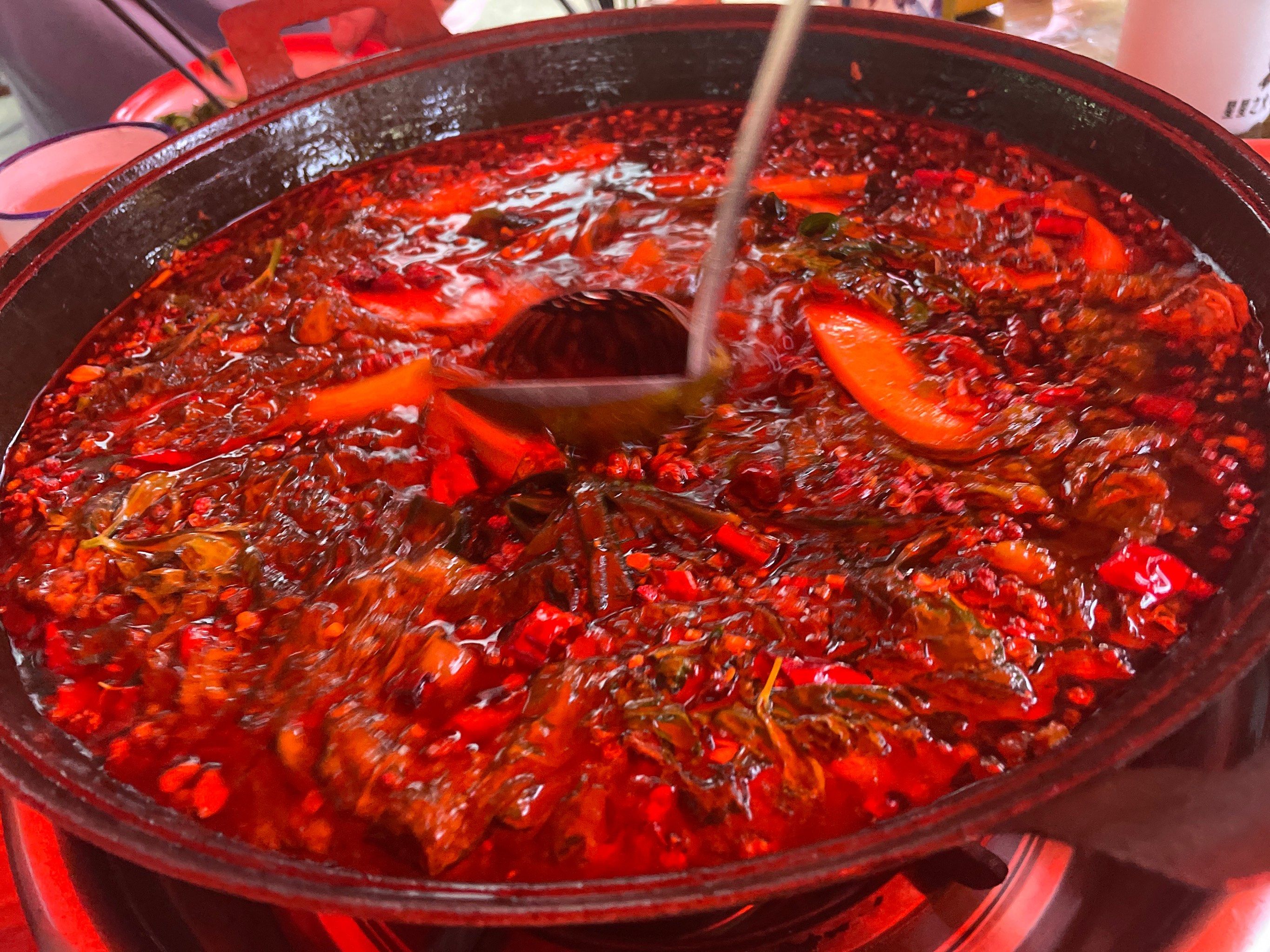 红锅选哪里?雨天吃红锅选哪家?