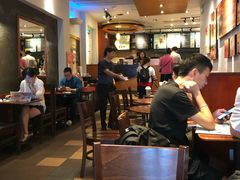 大堂-星巴克(广州淘金路店)
