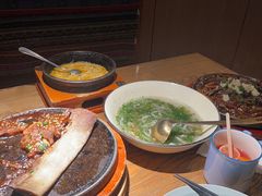 -蜜桃餐厅·伴山(湖滨商业街店)