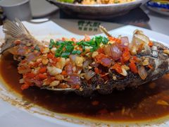 香煎大鲫鱼-费大厨辣椒炒肉(黄兴中心广场店)