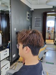 -藤野造型烫发染发