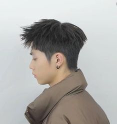 -海文先生国潮烫染男士理发馆