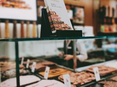 -Laderach 莱德拉(上海环贸iapm店)