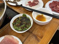 -苗伯妈酸汤火锅