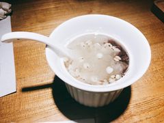 酒酿红豆薏米银耳羹-炖物24章·顺时轻养茶(杭州大厦店)