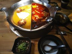 红颜花胶鸡锅-湊湊火锅·茶憩(杭州湖滨银泰in77店)